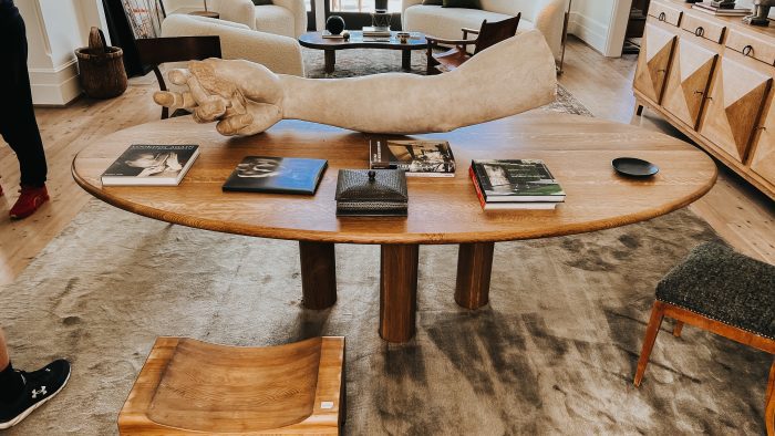 Entry Table - Oval