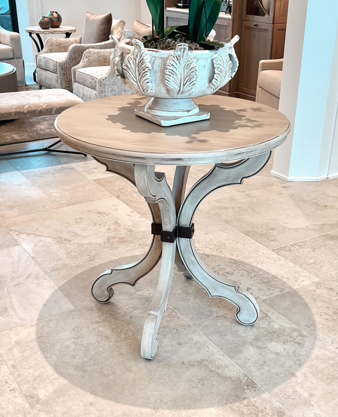 Entry Way Table