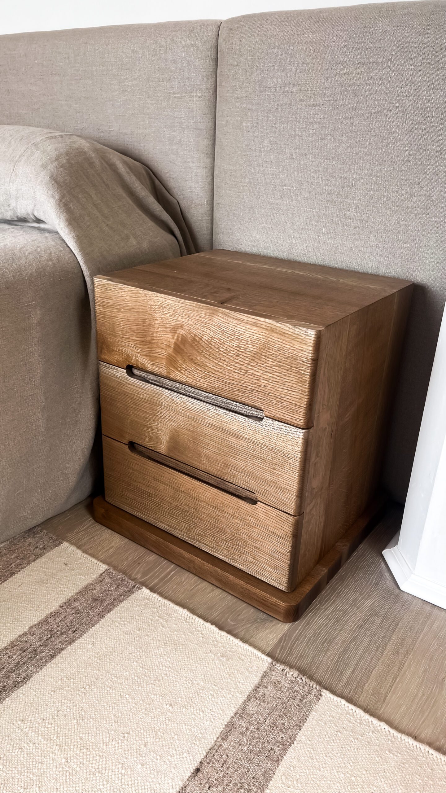Bedside Table with Integrated Pulls on Drawers